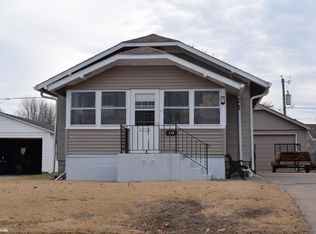 618 34th St, Fort Madison, IA 52627
