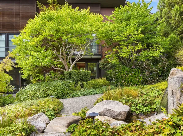 722 NE Vineyard Lane #L102, Bainbridge Island, WA 98110