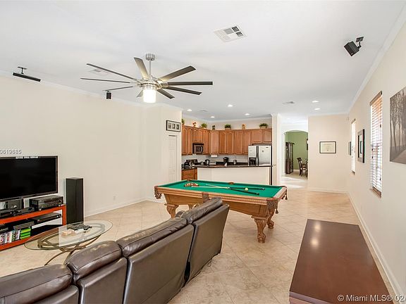 5th image of 2307 SW 18th Ave #2307