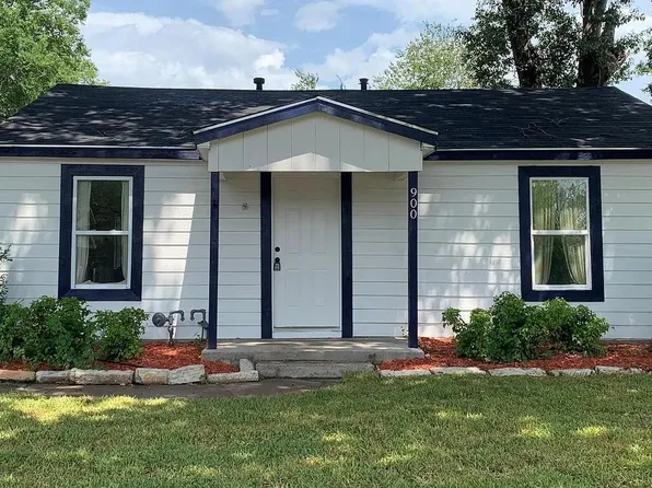 900 Carver St, Mesquite, TX 75149
