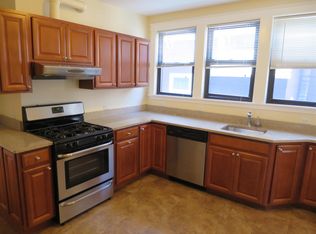 3 Harrison St #2A, Somerville, MA 02143