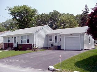 53 Gillen Ave, North Providence, RI 02904