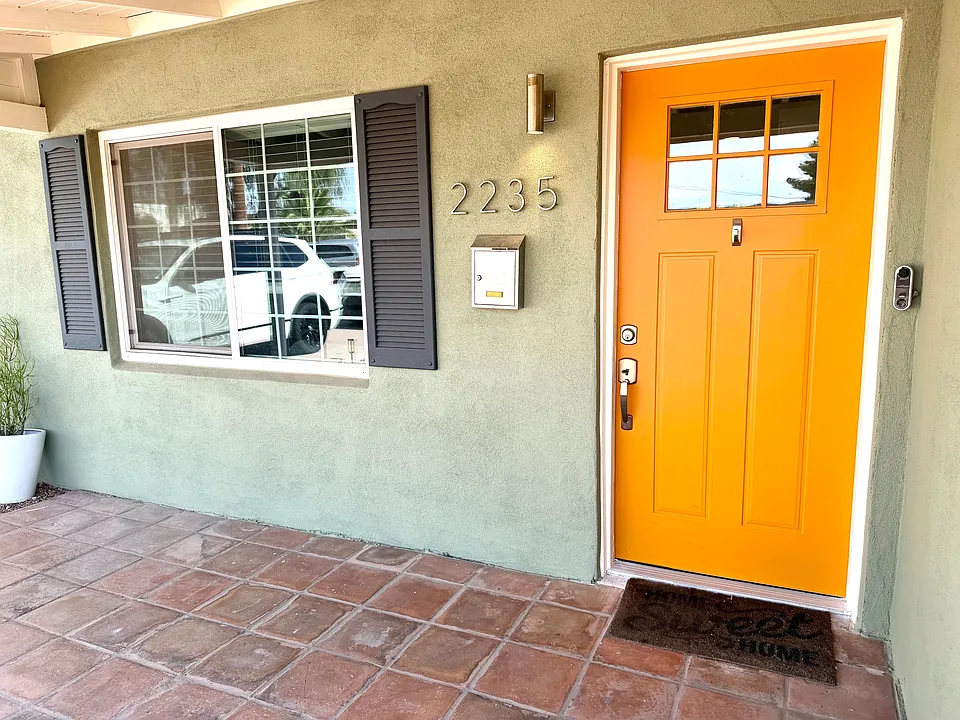 2235 E Monterey Way