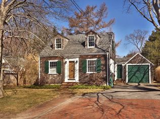 6 Hanover St, Newbury, MA 01951
