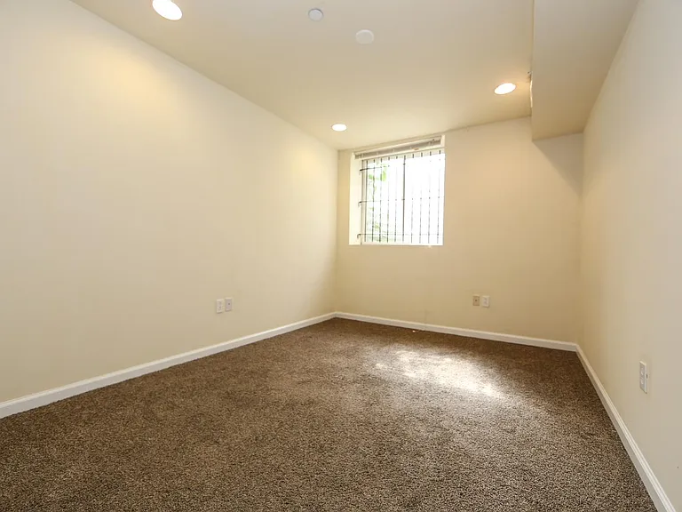 1528 N Willington St #1 — Photo 6