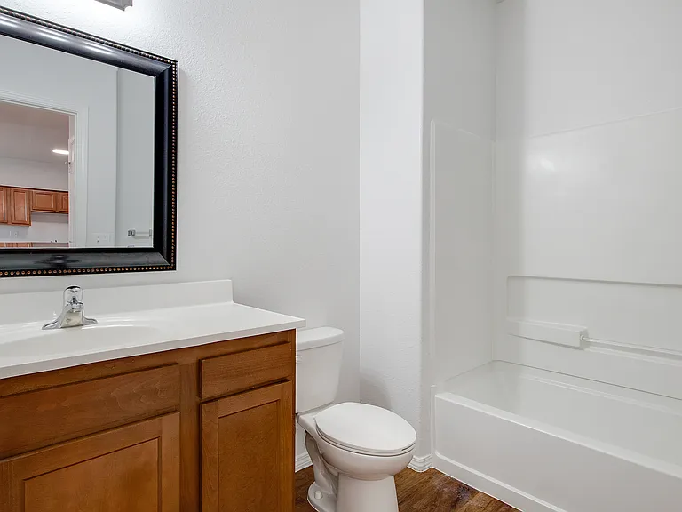 403 - top floor bathroom