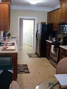 4th image of 210 Waterford Way