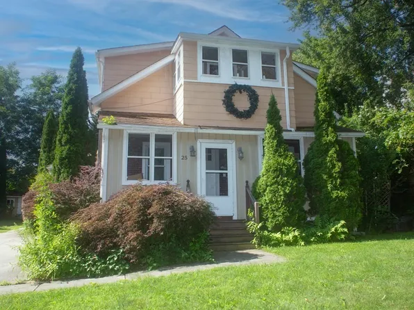 25 Ruth Ave, Chicopee, MA 01013