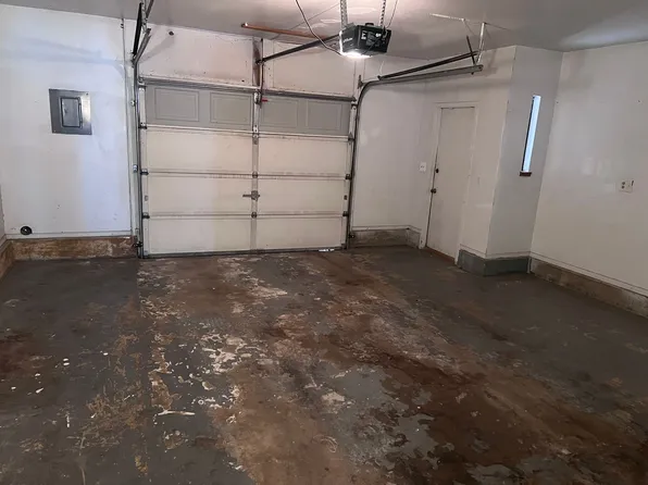 1300 N Rockwell Ave, Oklahoma City, OK 73127