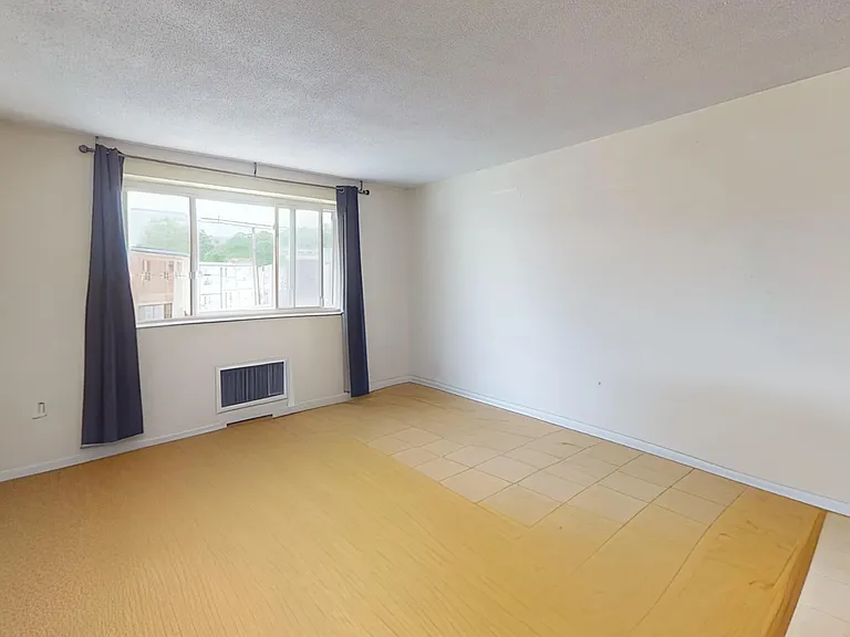 359 Faneuil St #4 — Photo 8
