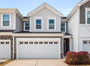 743 Creekway Dr, Fuquay Varina, NC 27526
