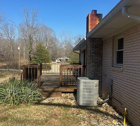 4th image of 3300 Eva Rd