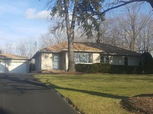 688 Moseley Rd, Fairport, NY 14450