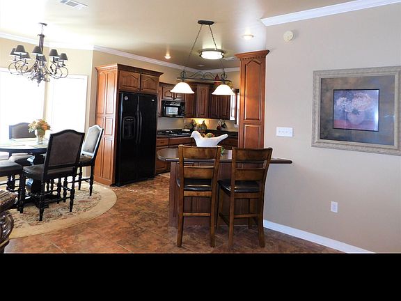 3rd image of 703 S Waco Ave