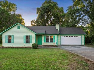 3504 Freeport Dr, Flowery Branch, GA 30542