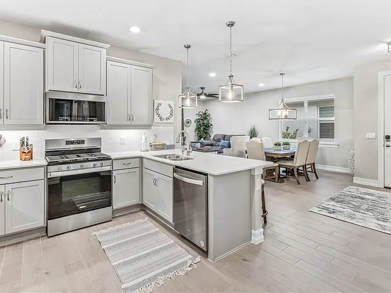 43645 Sparrow Dr — Photo 10