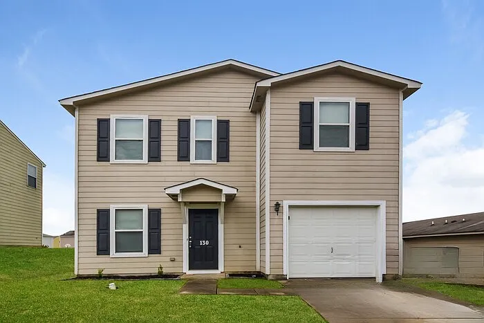 130 Dormont Dr NE — Photo 1