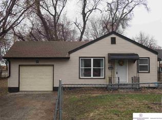 2872 Weber St, Omaha, NE 68112