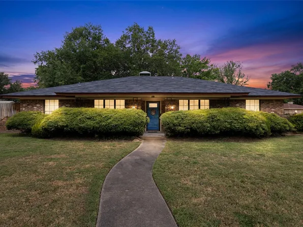 609 Meadows St, Winnsboro, TX 75494