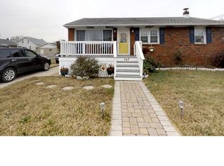 147 S Poplar St, Gibbstown, NJ 08027