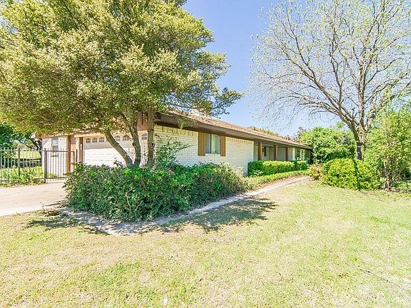 2nd image of 2363 County Road 854