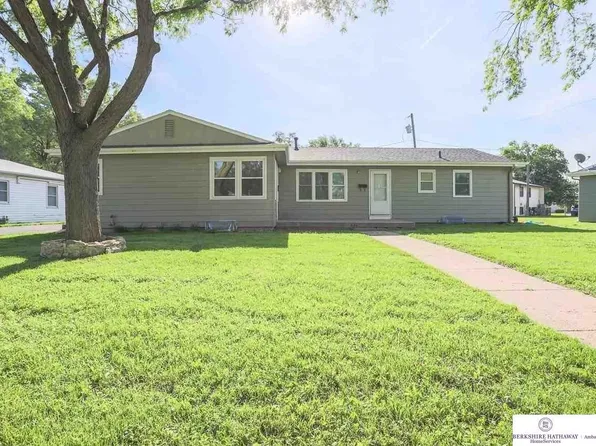 4603/4605 S 61st Ave, Omaha, NE 68117