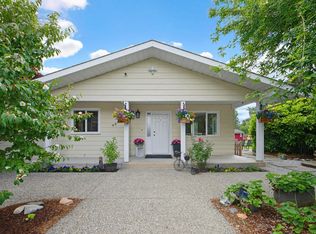 6085 Bradner Rd, Abbotsford, BC V4X 2C7