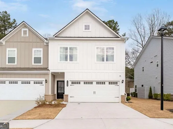 1184 Chastain Dr, Sugar Hill, GA 30518