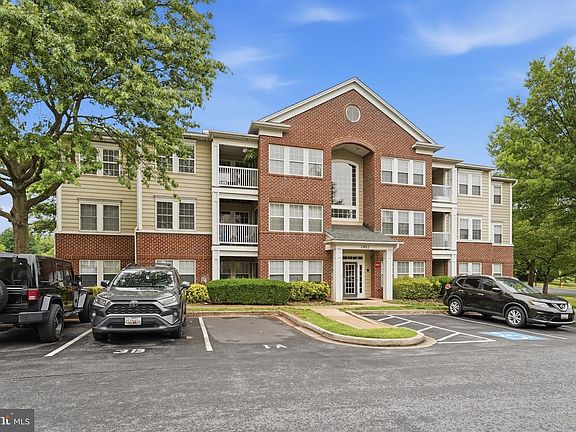 2nd image of 2412 Ellsworth Way APT 1B