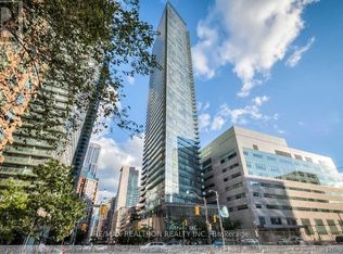 832 Bay St #4907, Toronto, ON M5S1Z6