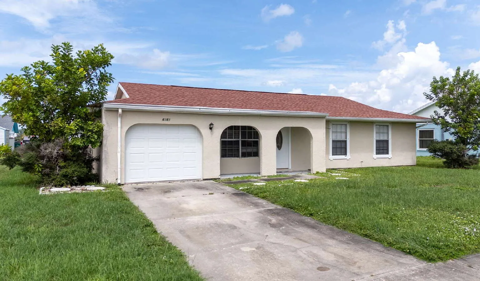 3 bed, 2.0 bath, 1120 sqft, $1,500 — Photo 2
