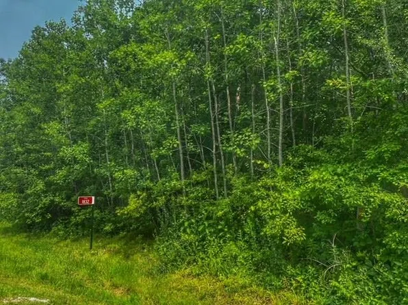 1832 Cottontail Dr, Oshkosh, WI 54904