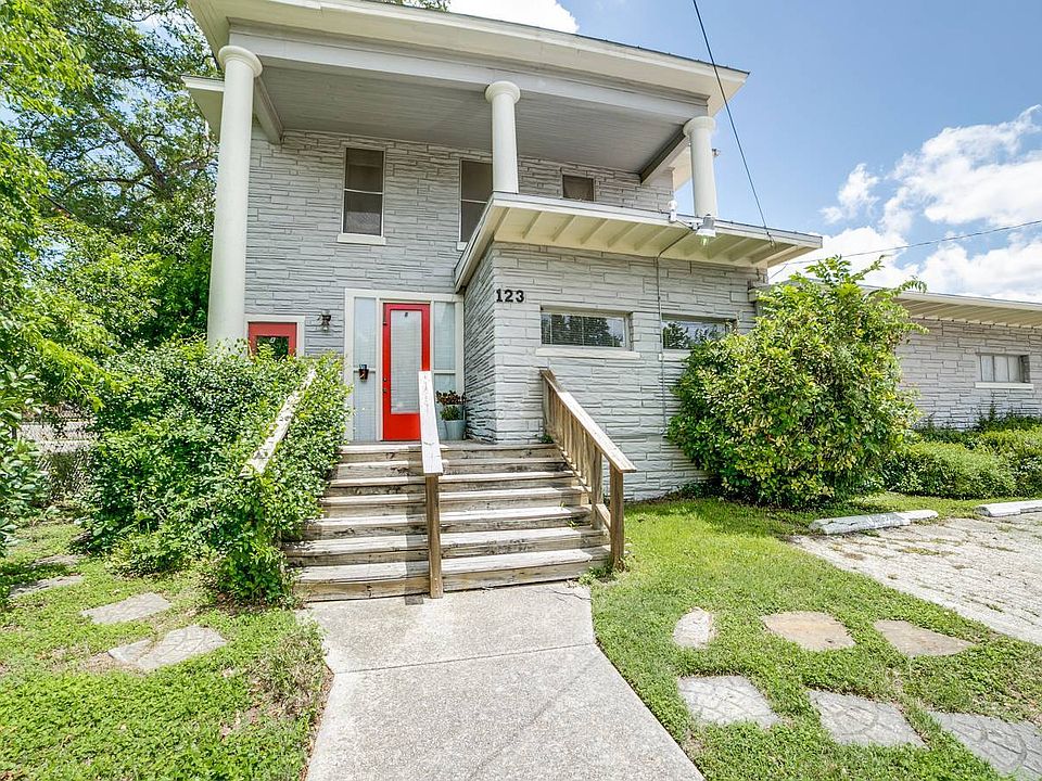 1st image of 123 Ogden Ln