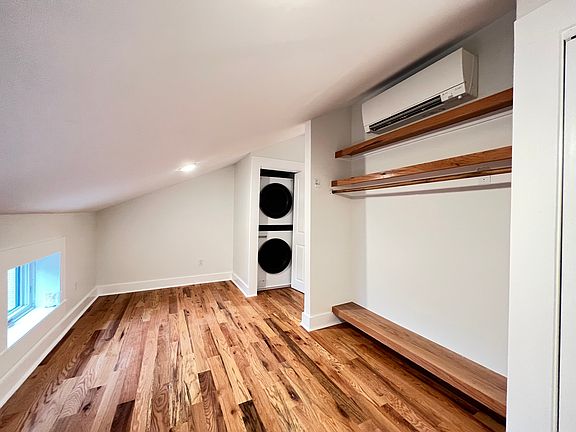 5th image of 509 E 12th St #A6
