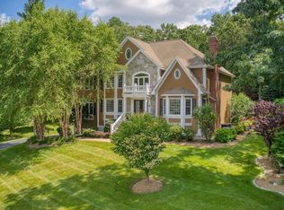 5 Chongris Cir, Andover, MA 01810