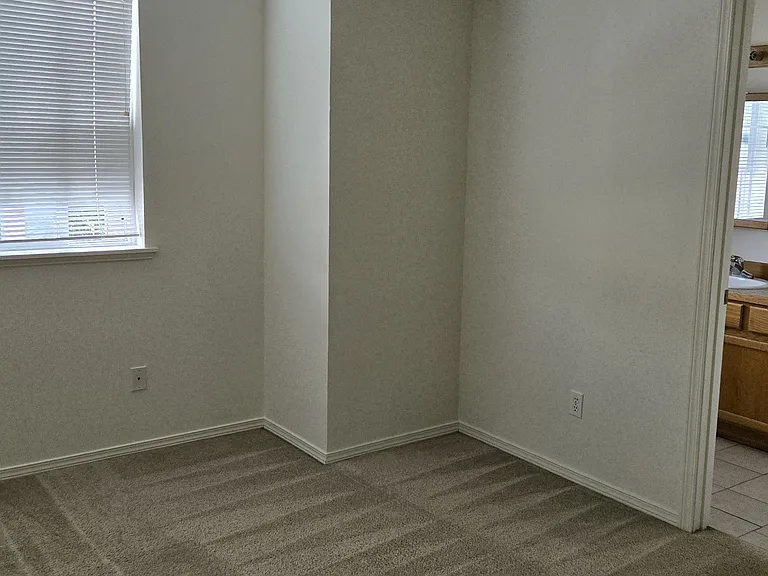 620 SW 155th St #4A — Photo 22