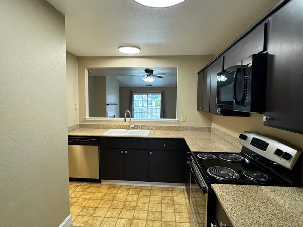 2400 Eilers Ln, Lodi, CA