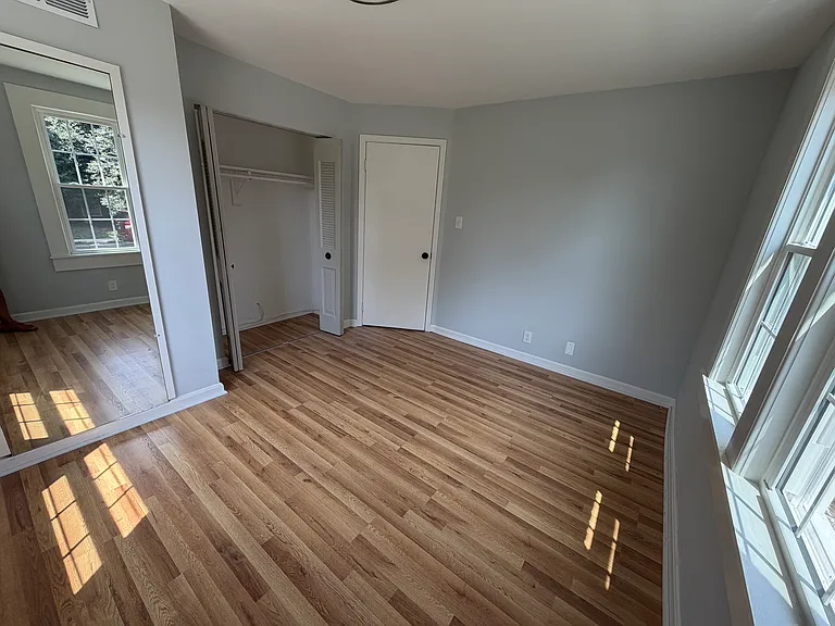 304 Duncan Ave — Photo 6