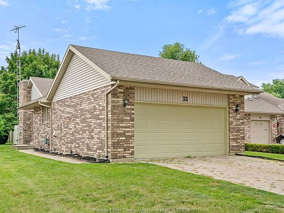 2nd image of 32 Cheyenne Ct