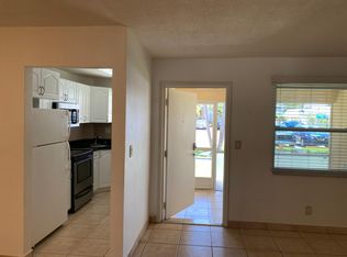 705 NE 2nd St APT 5, Hallandale, FL 33009