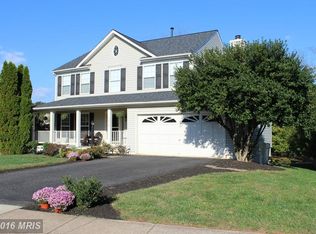 10456 Coral Berry Dr, Manassas, VA 20110