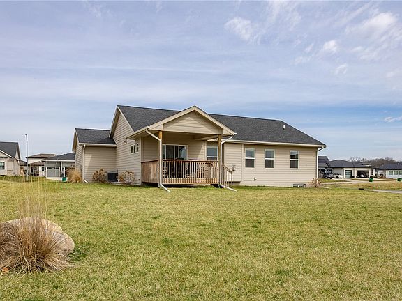 2nd image of 10004 Empire Ct