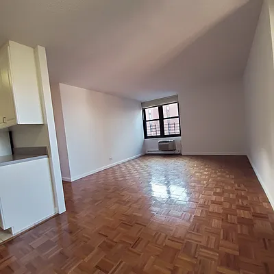 Rented by RY Management Co., Inc | media 14