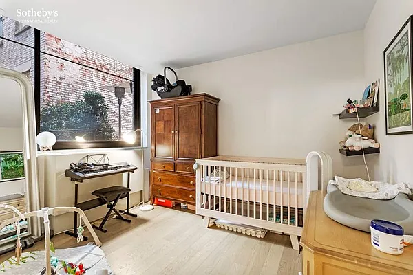 Rented by Sotheby's International Realty | media 40