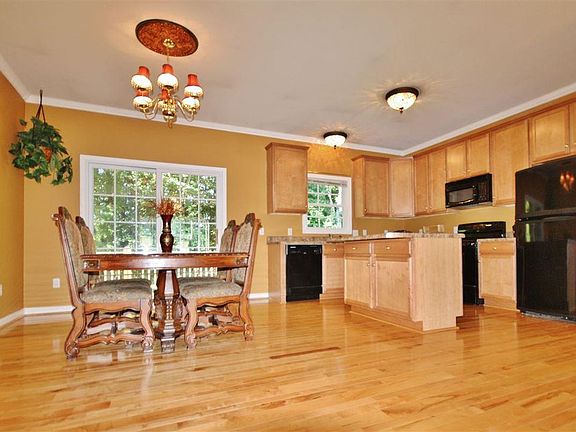 2nd image of 179 Westwood Dr