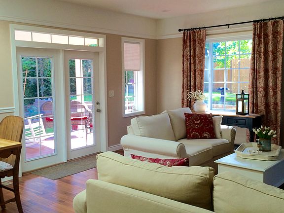 5th image of 518 E Tieton Ave