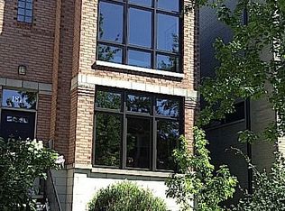 1814 W Race Ave, Chicago, IL 60622