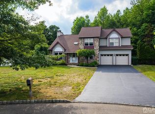 3 Dan Ct, Old Bridge, NJ 08857
