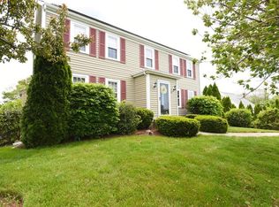 8 Hayloft Rd, Plymouth, MA 02360
