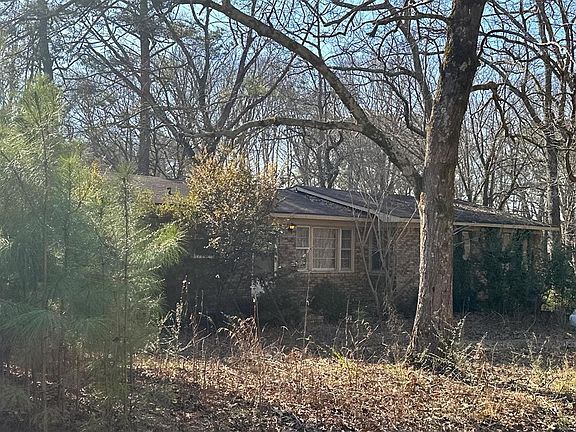 4th image of 745 Sam Gibbs Rd